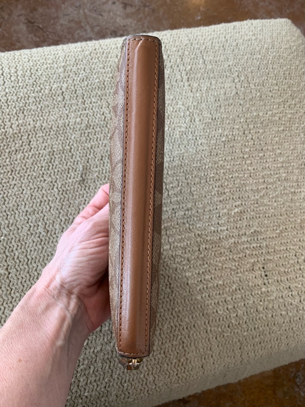 Coach Zip-Around Signature Wallet in Tan Brown - Picture 3 of 4